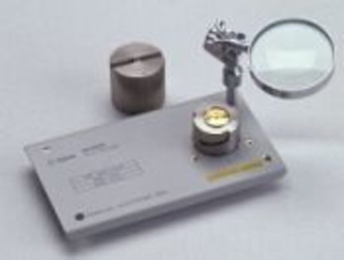 Keysight 16196B Parallel Electrode SMD Test Fixture